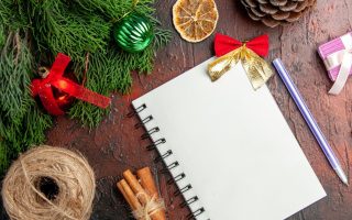 The Ultimate Christmas Decorating Checklist for 2025